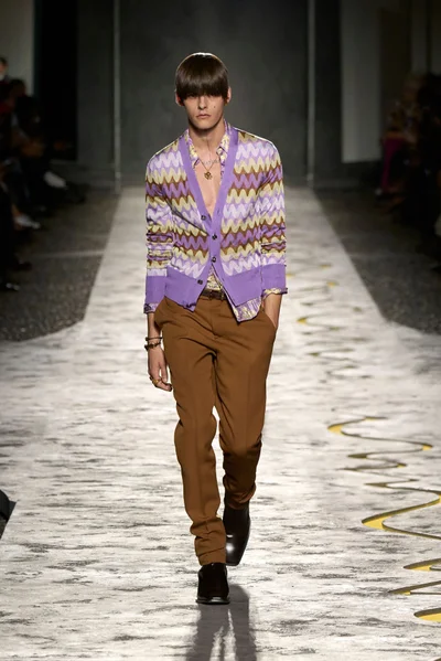 Look 38